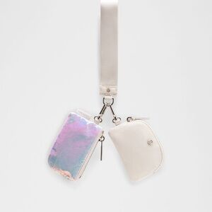 LULULEMON IRIDESCENT/BONE 
DUAL POUCH WRISTLET🪩✨🪩